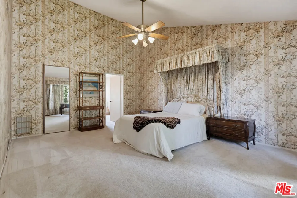 5339 Coldwater Canyon Avenue #B Los Angeles, CA 91401