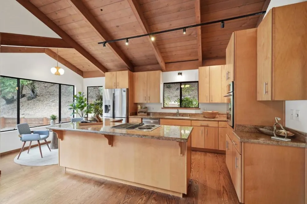 101 Ravinia Way Los Gatos, CA 95032