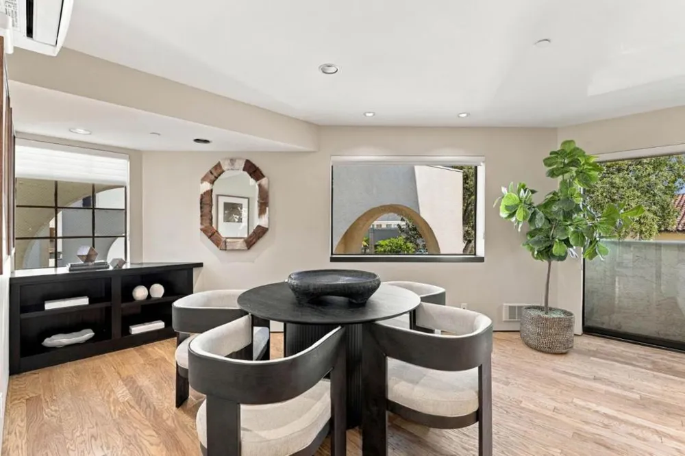 165 Forest Avenue #2C Palo Alto, CA 94301