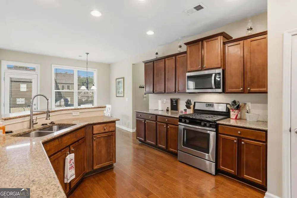 397 Royal Sunset DR Dallas, GA 30157