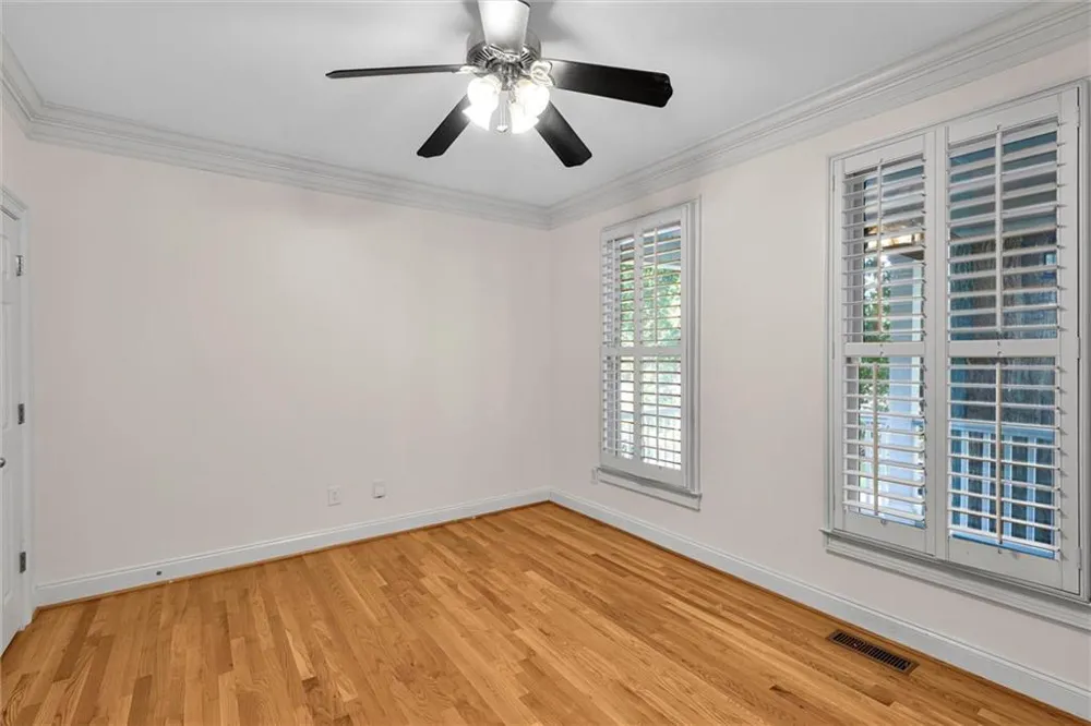 997 Longley Avenue NW Atlanta, GA 30318