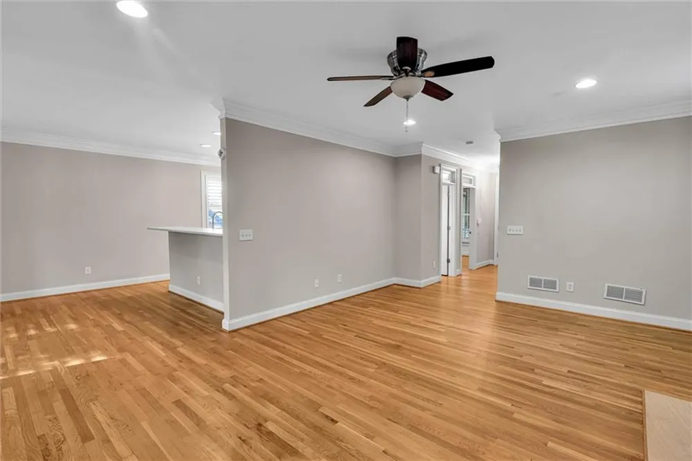 997 Longley Avenue NW Atlanta, GA 30318