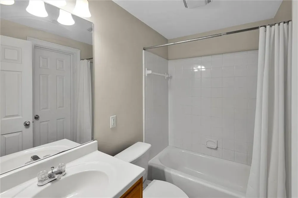 997 Longley Avenue NW Atlanta, GA 30318