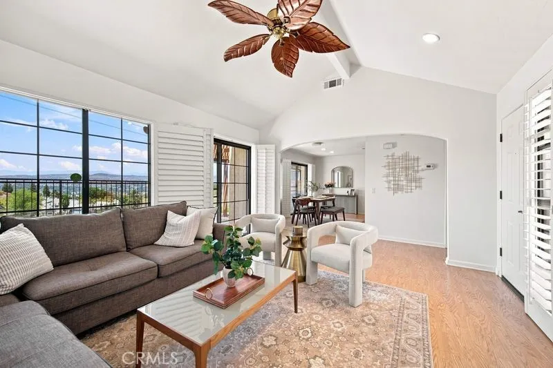 6011 E Montefino Anaheim, CA 92807