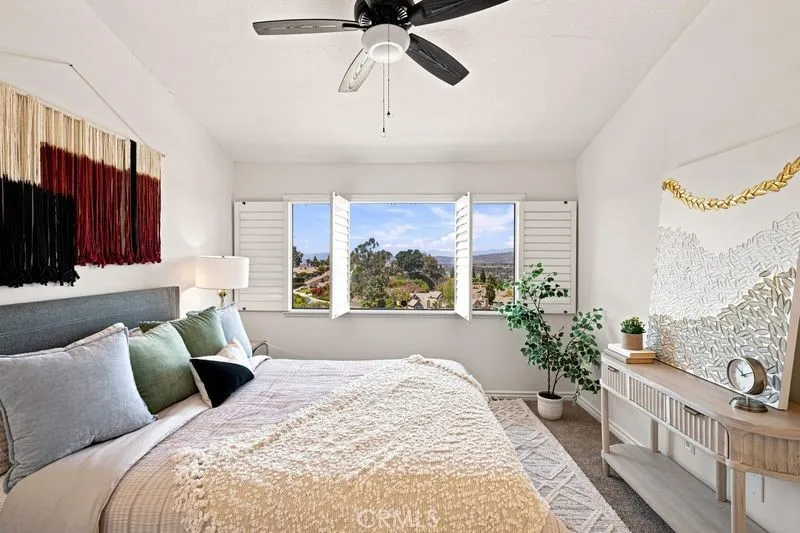6011 E Montefino Anaheim, CA 92807