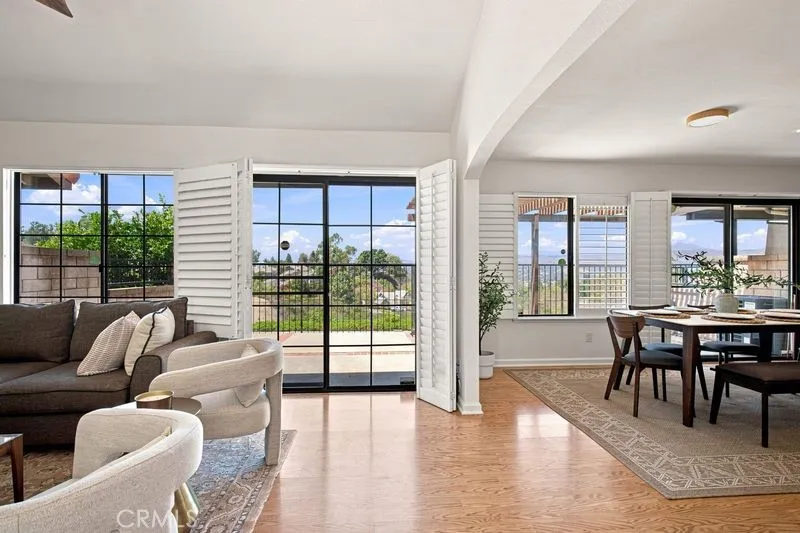 6011 E Montefino Anaheim, CA 92807