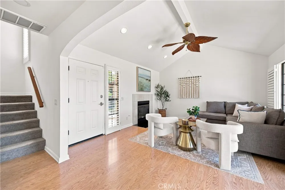 6011 E Montefino Anaheim, CA 92807