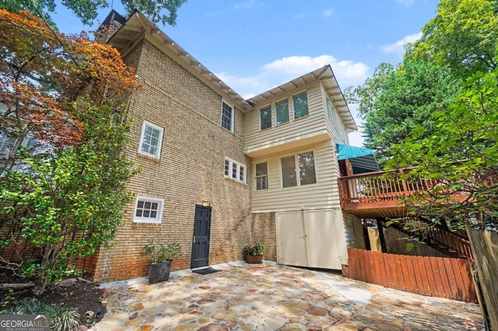 1180 Cameron CT NE Atlanta, GA 30306