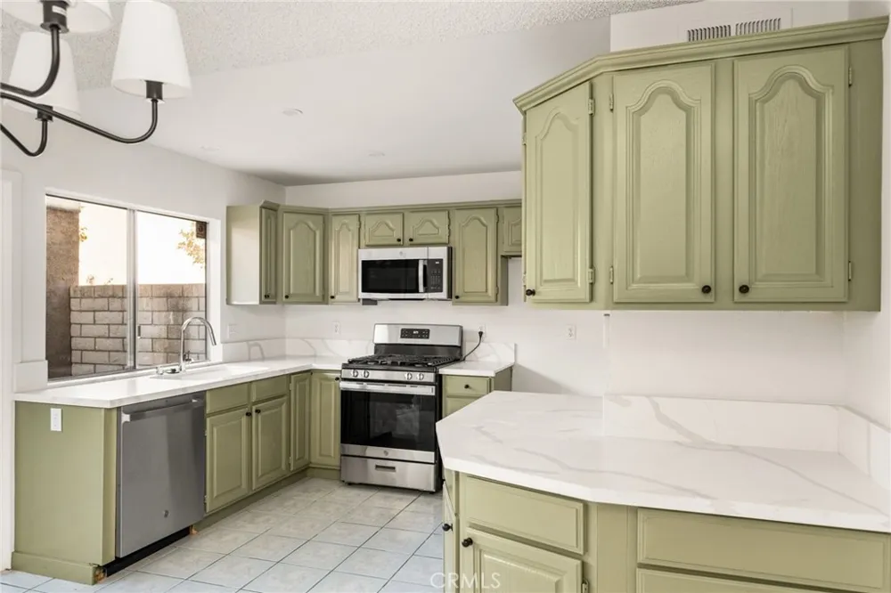 860 Windwood Drive Diamond Bar, CA 91789