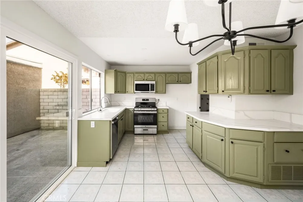 860 Windwood Drive Diamond Bar, CA 91789