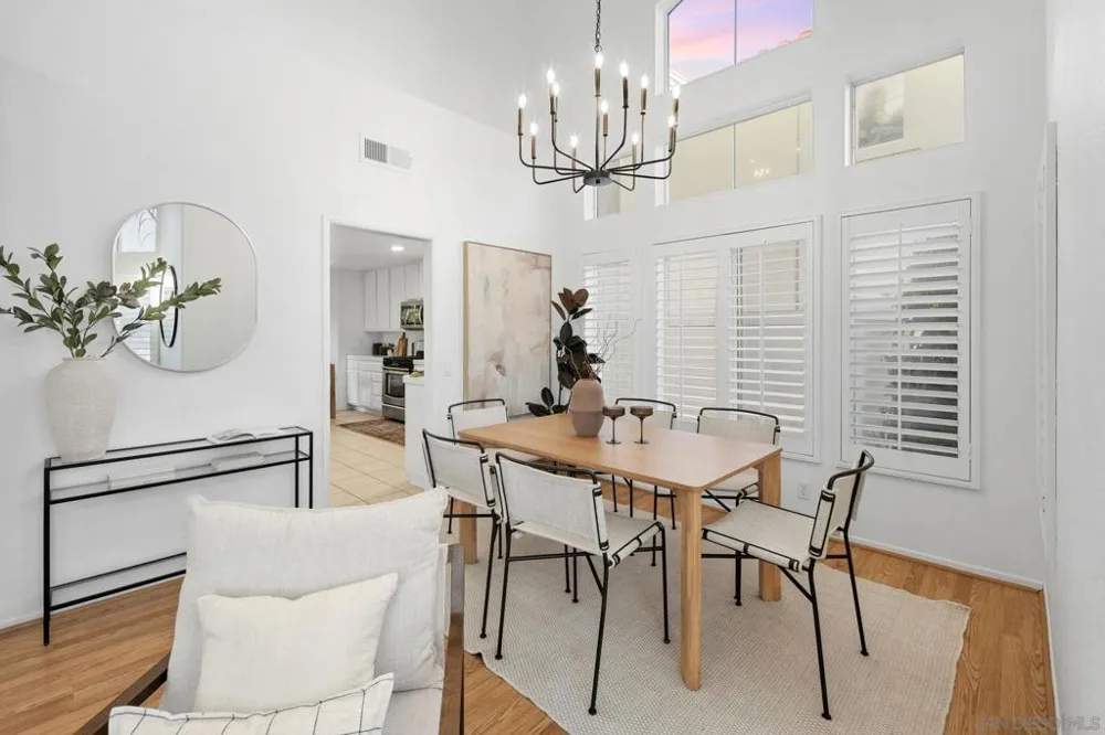 4560 Avenida Privado Oceanside, CA 92057