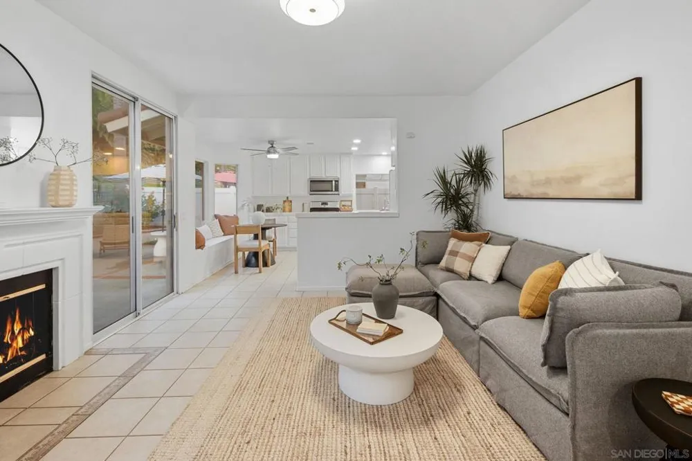 4560 Avenida Privado Oceanside, CA 92057