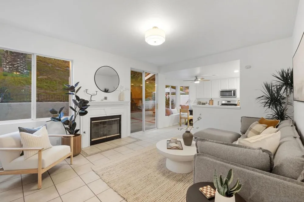 4560 Avenida Privado Oceanside, CA 92057
