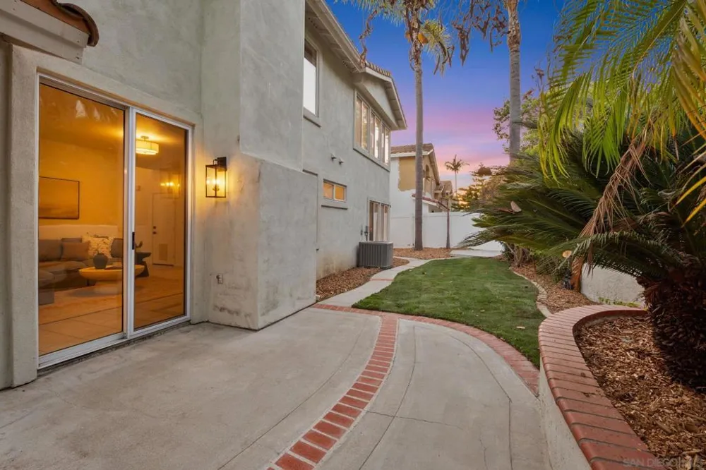 4560 Avenida Privado Oceanside, CA 92057