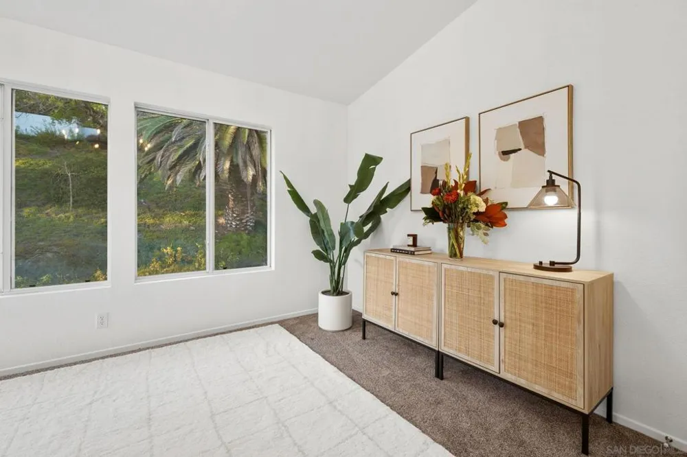 4560 Avenida Privado Oceanside, CA 92057