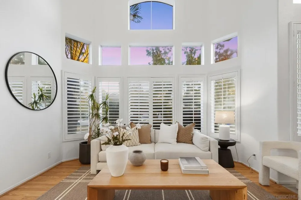4560 Avenida Privado Oceanside, CA 92057