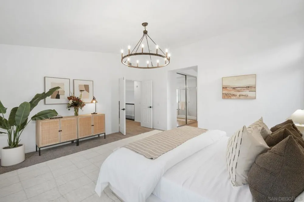 4560 Avenida Privado Oceanside, CA 92057