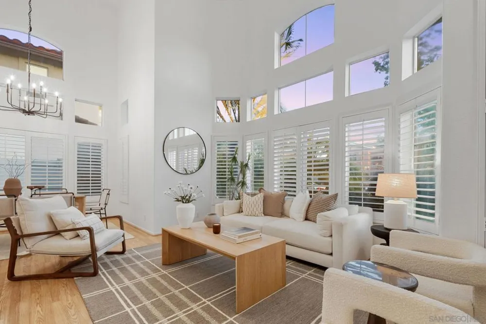 4560 Avenida Privado Oceanside, CA 92057