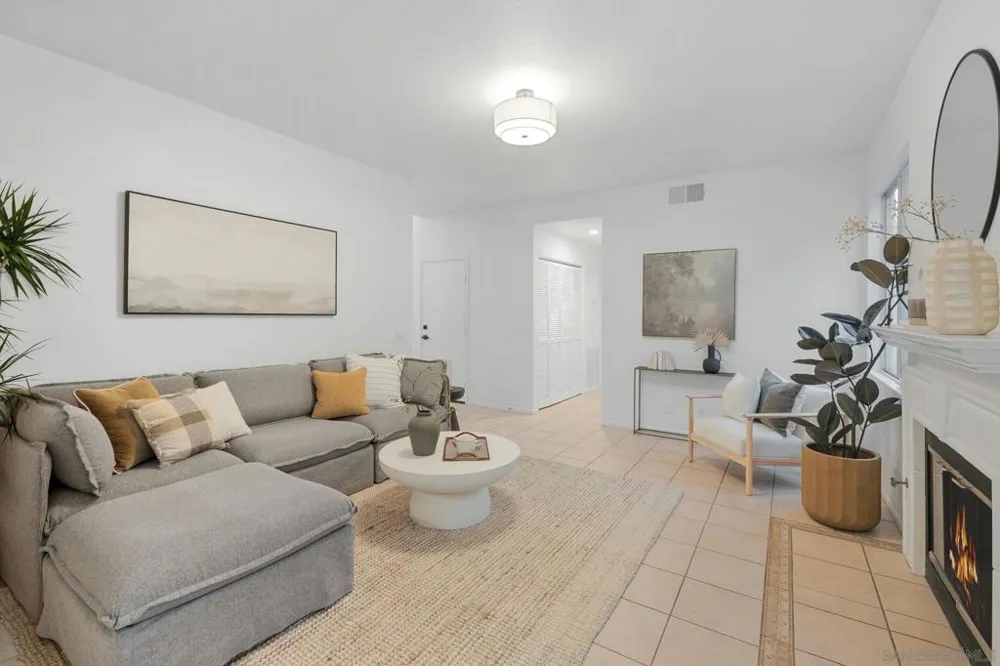 4560 Avenida Privado Oceanside, CA 92057