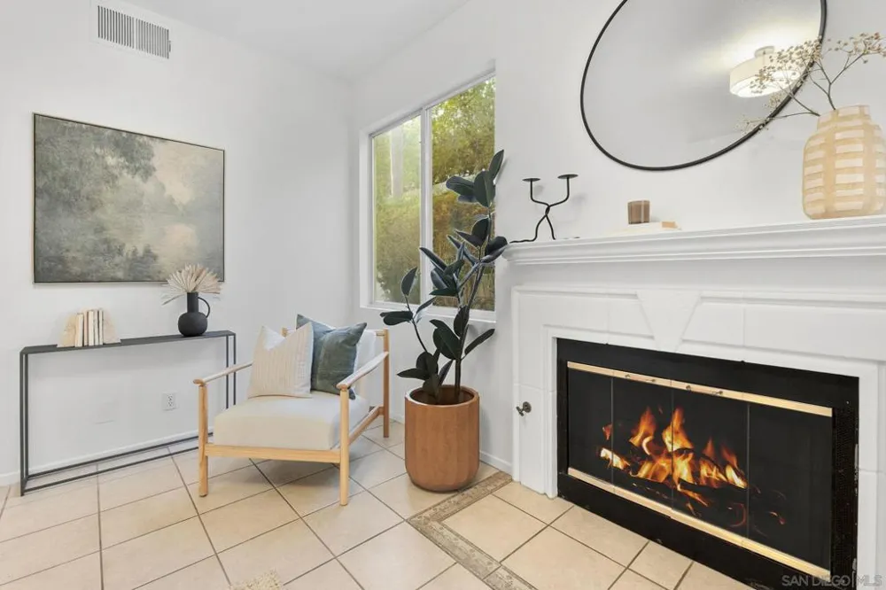 4560 Avenida Privado Oceanside, CA 92057