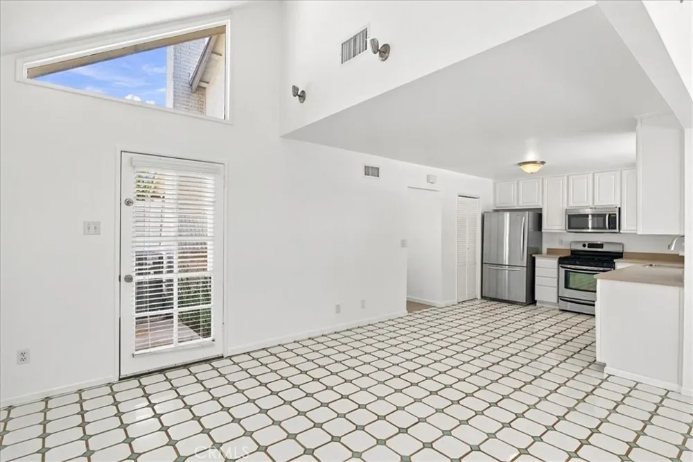 22339 Cheraw Saugus, CA 91350