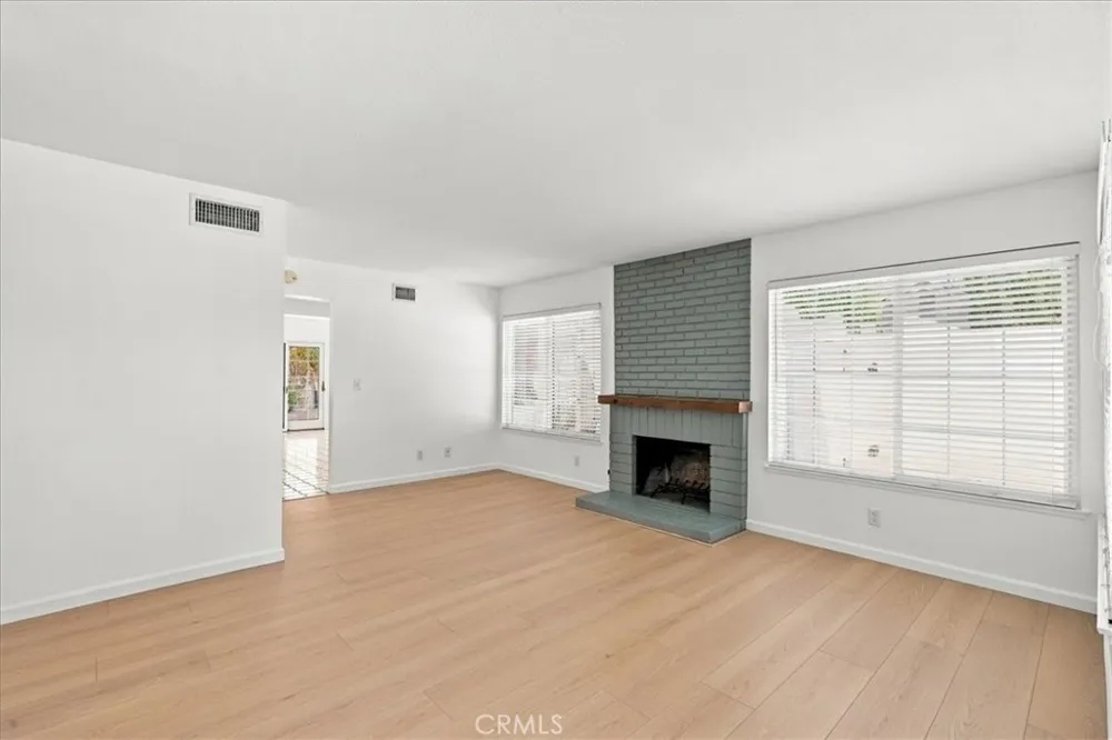 22339 Cheraw Saugus, CA 91350