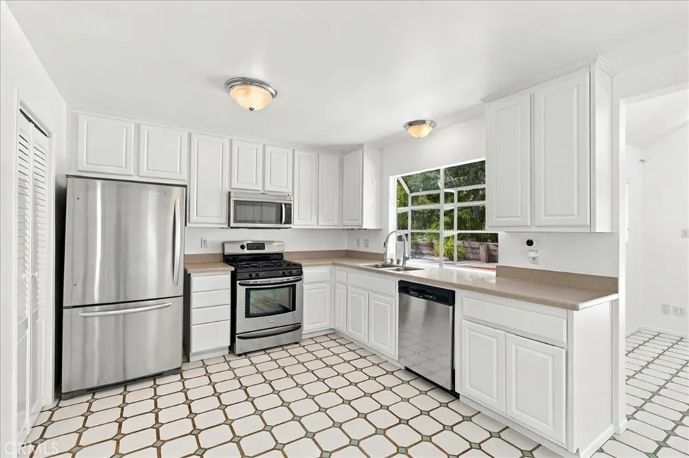 22339 Cheraw Saugus, CA 91350