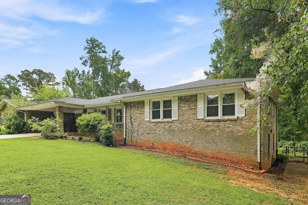 2029 Gherry DR Austell, GA 30106