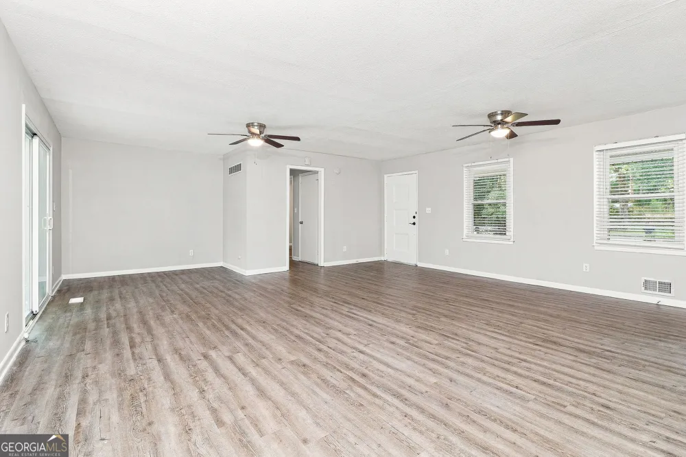 2029 Gherry DR Austell, GA 30106