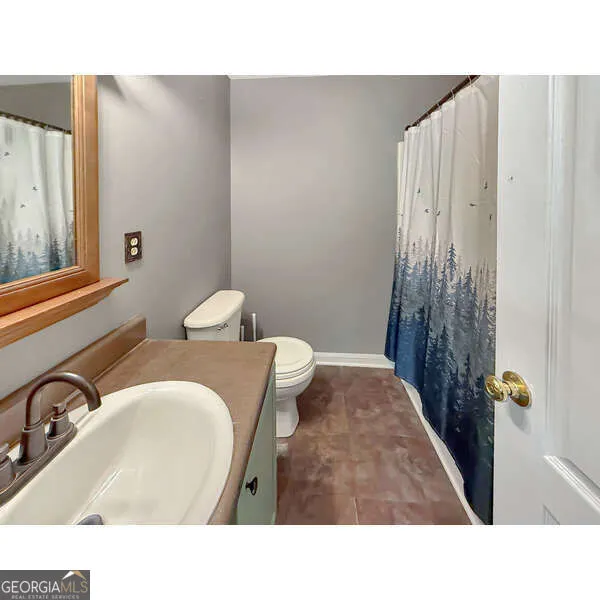 223 City Pond RD Barnesville, GA 30204