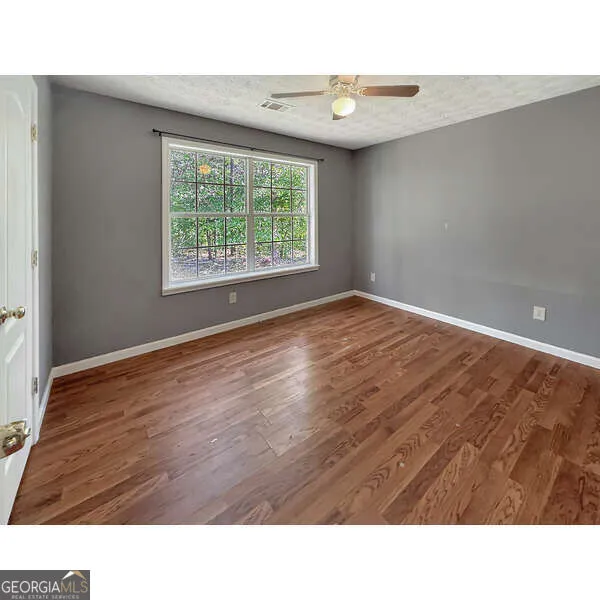 223 City Pond RD Barnesville, GA 30204