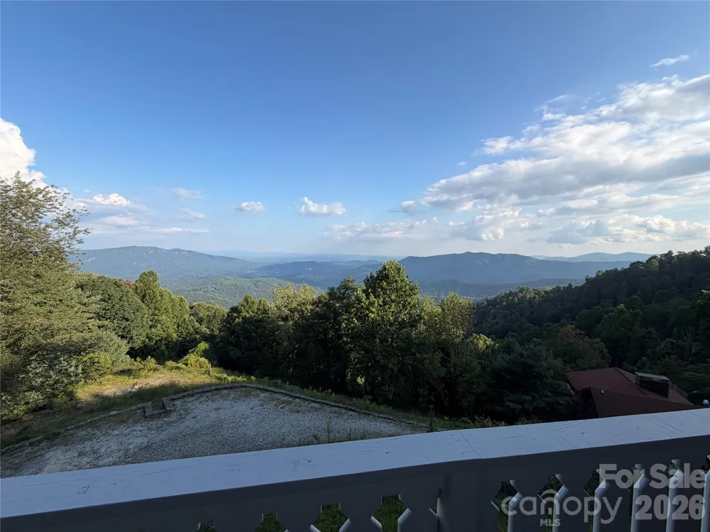 316 Grassy Mountain Road Little Switzerland, NC 28749