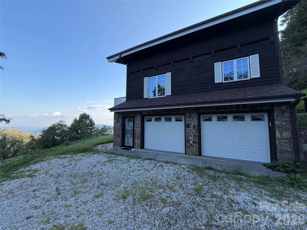 316 Grassy Mountain Road Little Switzerland, NC 28749