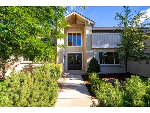 7706 S Madison Circle