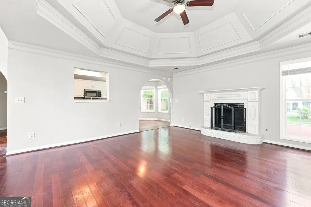 4304 Talmadge TRCE Snellville, GA 30039