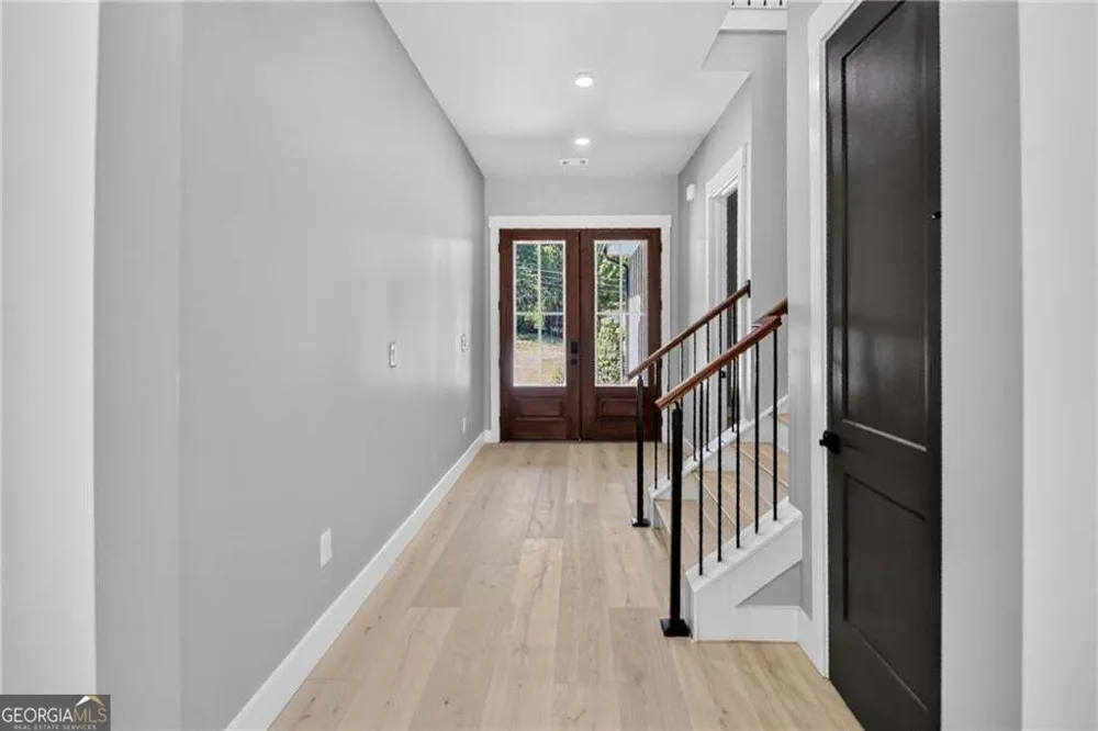 5578 Lilburn Stone Mountain RD Stone Mountain, GA 30087
