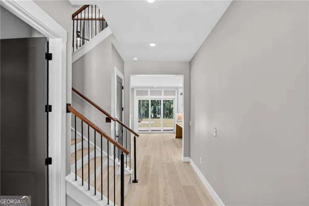 5578 Lilburn Stone Mountain RD Stone Mountain, GA 30087
