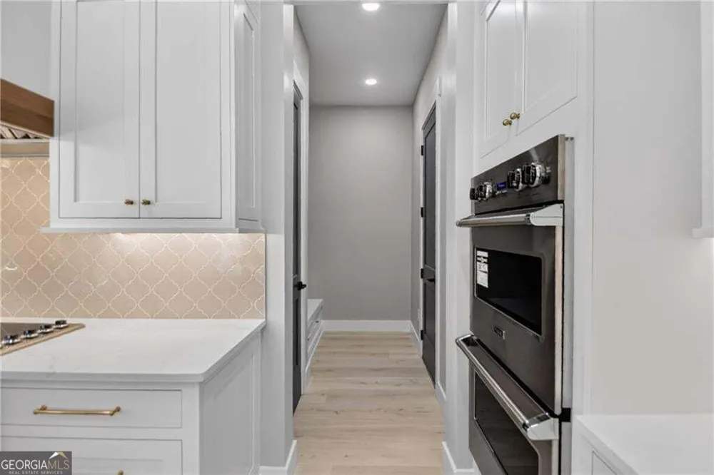 5578 Lilburn Stone Mountain RD Stone Mountain, GA 30087