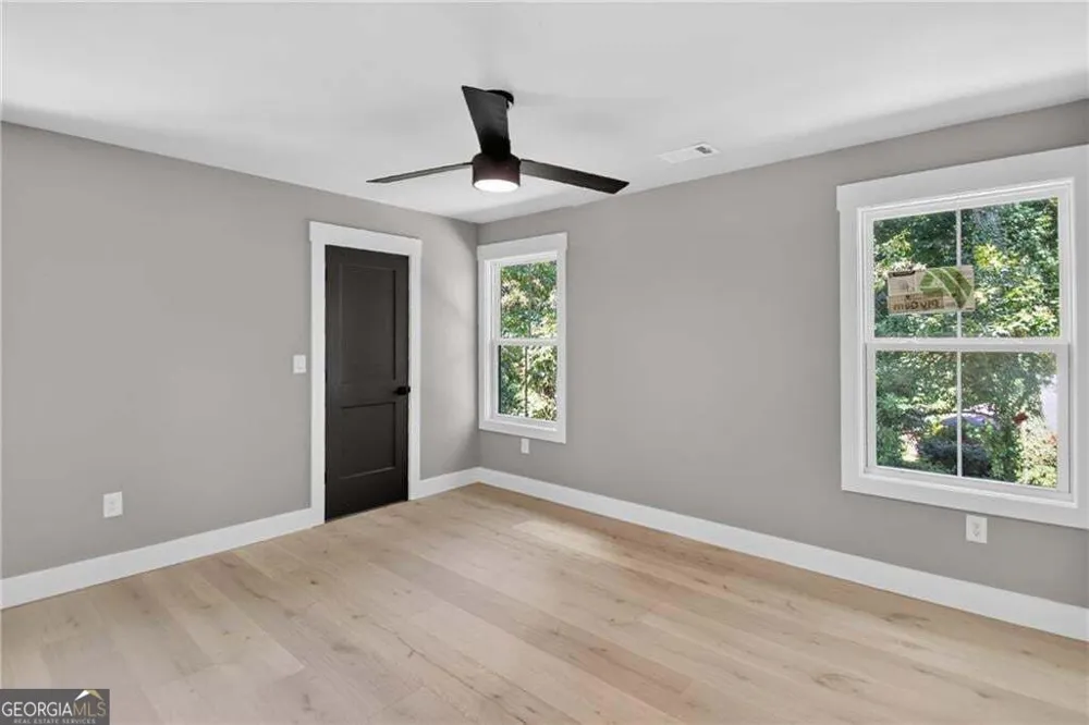 5578 Lilburn Stone Mountain RD Stone Mountain, GA 30087