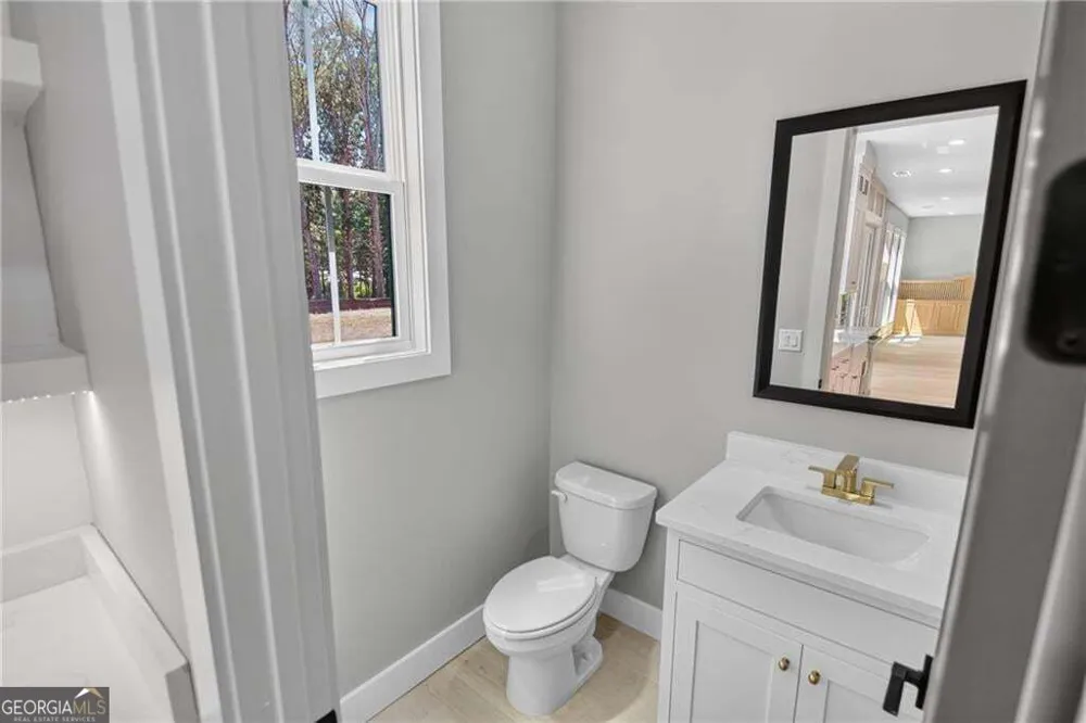 5578 Lilburn Stone Mountain RD Stone Mountain, GA 30087