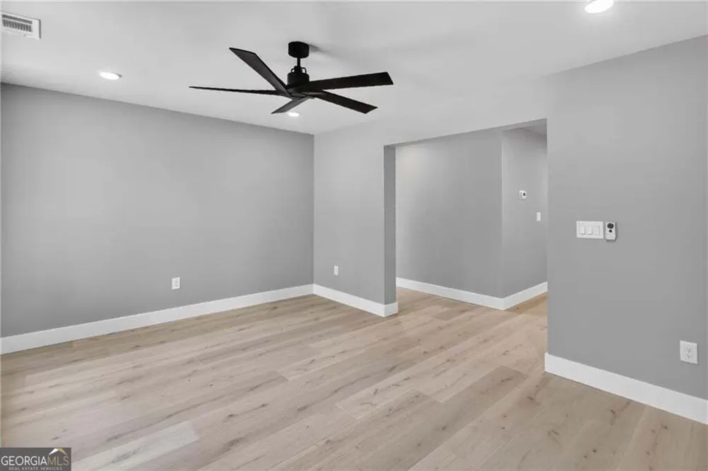 5578 Lilburn Stone Mountain RD Stone Mountain, GA 30087