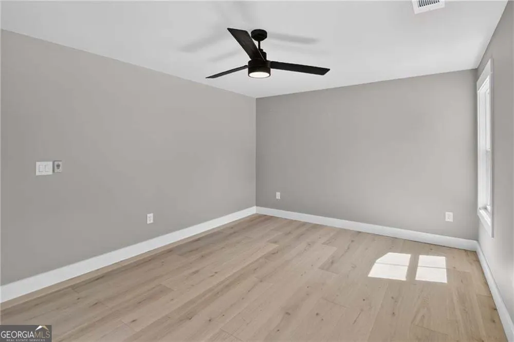 5578 Lilburn Stone Mountain RD Stone Mountain, GA 30087