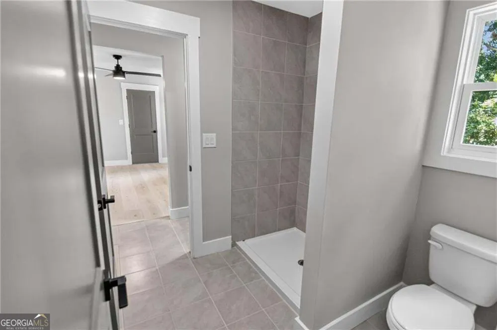 5578 Lilburn Stone Mountain RD Stone Mountain, GA 30087