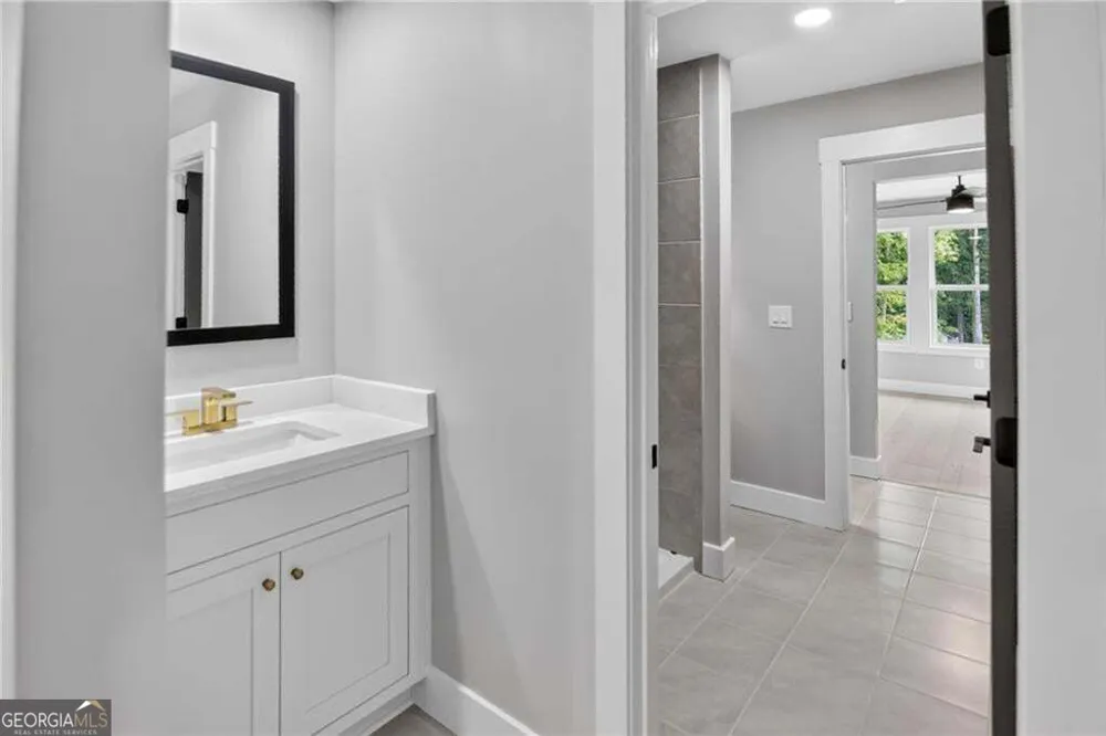 5578 Lilburn Stone Mountain RD Stone Mountain, GA 30087