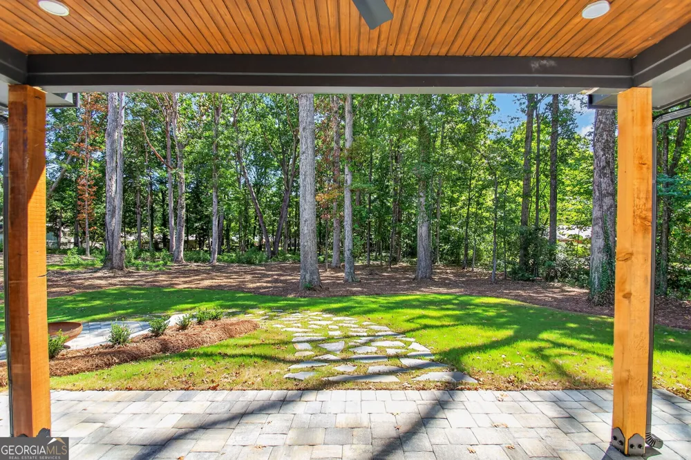 5578 Lilburn Stone Mountain RD Stone Mountain, GA 30087