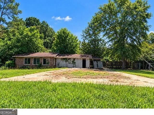 319 Ed Carson RD Americus, GA 31709