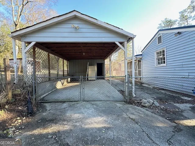 2581 Old Holton RD Macon, GA 31204