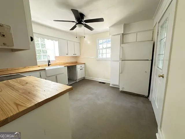 2581 Old Holton RD Macon, GA 31204