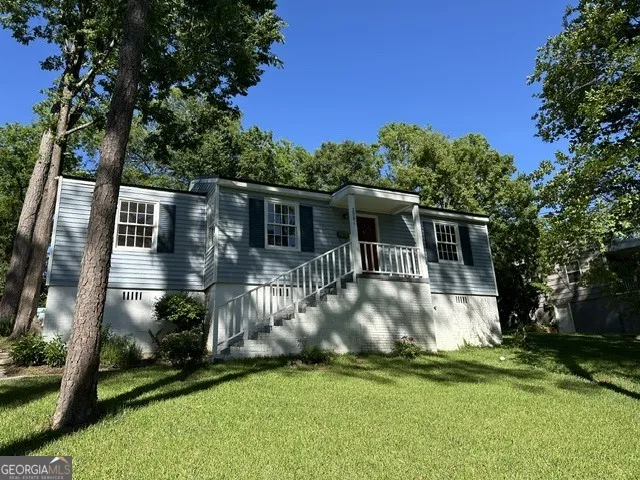 2581 Old Holton RD Macon, GA 31204