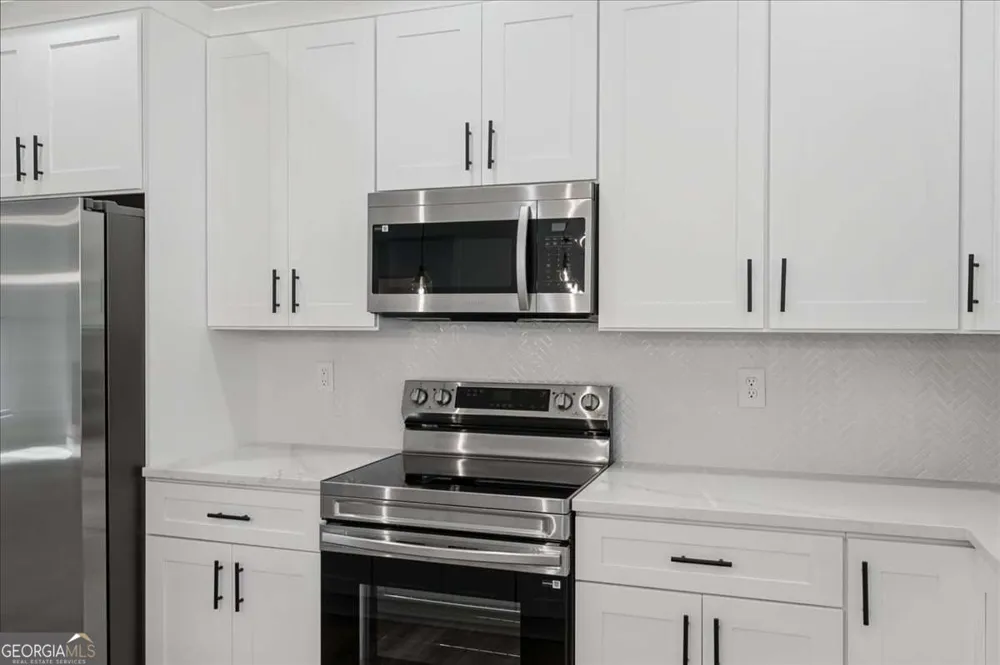 24 Satcher RD Taylorsville, GA 30178